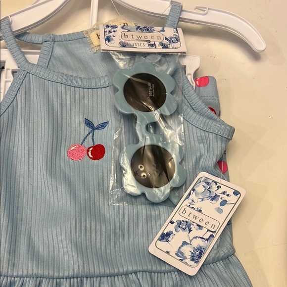 Cherry Print Blue Outfit with Sunglasses - 4T - Picture 2 of 5
